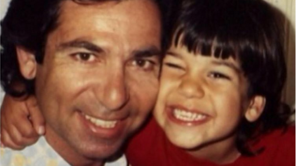 Kim Kardashian a pu revoir son père décédé pour son anniversaire
