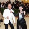 Info - Elon Musk forcé par la loi de modifier le prénom de son fils, X AE A-12 - Elon Musk et sa compagne Grimes - Les célébrités arrivent à l'ouverture de l'exposition Heavenly Bodies: Fashion and the Catholic Imagination à New York