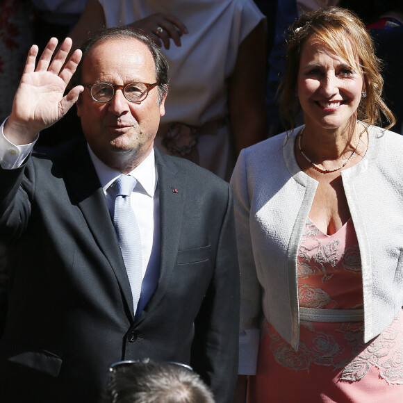 Ségolène Royal et François Hollande - Mariage de Thomas Hollande et de la journaliste Emilie Broussouloux l'église de Meyssac en Corrèze, près de Brive, ville d'Emiie. Le 8 Septembre 2018. © Patrick Bernard-Guillaume Collet / Bestimage