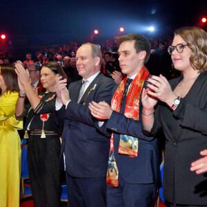 Pauline Ducruet, la princesse Stéphanie de Monaco, le prince Albert II de Monaco, Louis Ducruet et sa soeur Camille Gottlieb durant la soirée de Gala du 44eme Festival International du Cirque de Monte-Carlo à Monaco le 21 janvier 2020. Le Festival se déroule sous le chapiteau de Fontvieille du 16 au 26 janvier 2020. © Bruno Bebert/Bestimage