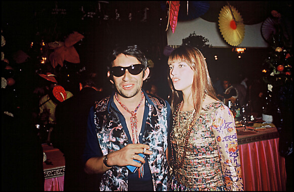 Archives- Serge Gainsbourg et Jane Birkin arrivent à une soirée déguisée en 1970