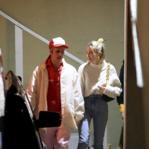 Justin Bieber et sa femme Hailey Baldwin-Bieber assistent à la messe à Los Angeles, dans la soirée du 12 février 2020