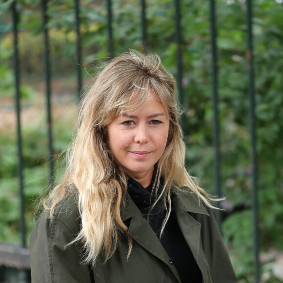 Enora Malagré - Hommage à Guy Bedos en l'église de Saint-Germain-des-Prés à Paris le 4 juin 2020.