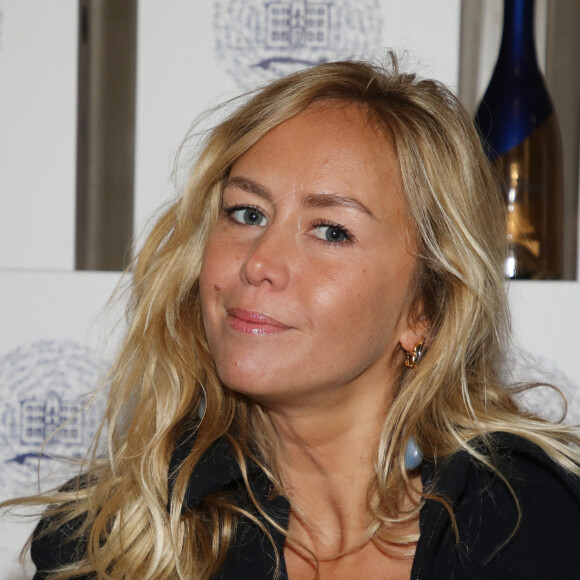 Exclusif - Enora Malagré lors de la soirée de lancement du nouveau coffret "Chateau Minuty x Casparian Caviar" au Salon Cristal de l'hôtel Lutetia à Paris, le 2 octobre 2019. Les convives découvraient lors de cette soirée les accords et arômes de cette subtile association en bouche : ce coffret, disponible en édition limitée, ne sera vendu qu'en 281 exemplaires, avec la cuvée d'excellence de Château Minuty 281 et la boite d'Osciètre Impérial de 281 grammes également de la Maison Casparian Caviar. © Denis Guignebourg/Bestimage