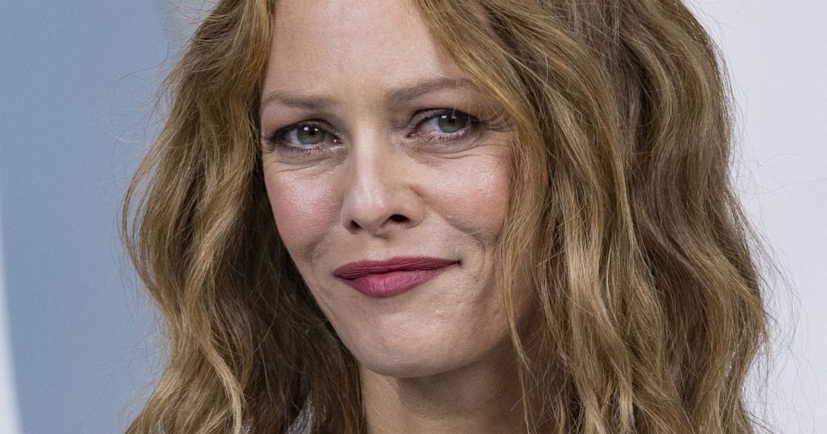 Vanessa paradis фото сейчас