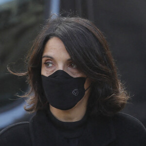 Florence Foresti - Obsèques du producteur Cyril Colbeau-Justin en la basilique Saint-Clotilde , Paris 7 ème pendant l'épidémie de Coronavirus Covid-19 le 12 novembre 2020. © Agence / Bestimage