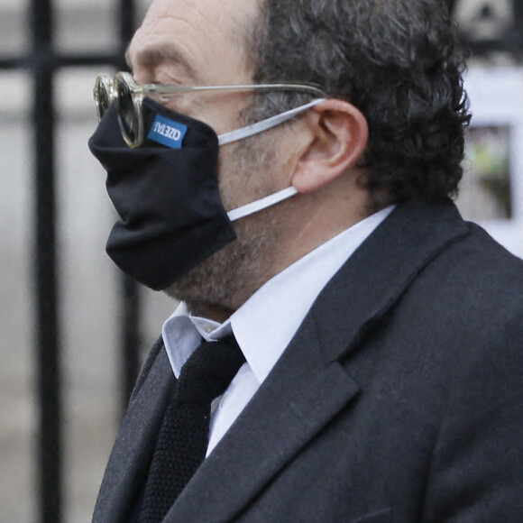 Patrick Timsit - Obsèques du producteur Cyril Colbeau-Justin en la basilique Saint-Clotilde , Paris 7 ème pendant l'épidémie de Coronavirus Covid-19 le 12 novembre 2020. © Agence / Bestimage