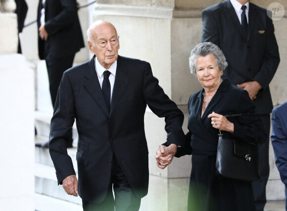 Info - Valéry Giscard d'Estaing accusé d'agression sexuelle par une journaliste allemande - Valéry Giscard d'Estaing et sa femme Anne-Aymone - Sorties des obsèques de Liliane Bettencourt en l'église Saint-Pierre de Neuilly-sur-Seine le 26 septembre 2017. 