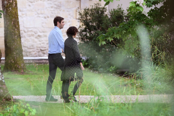 Audrey Tautou et son compagnon Yann Le Bourbouac'h à l'inauguration du nouveau chai du Château Les Carmes Haut-Brion dessiné par Philippe Starck et Luc Arsène à Bordeaux le 24 juin 2016. © Patrick Bernard / Quentin Salinier / Bestimage