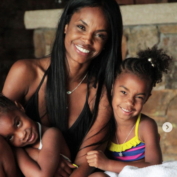 Kim Porter et ses jumelles D'Lila et Jessie, nées de sa relation avec Diddy.