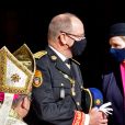 monseigneur Dominique-Marie David, Archevêque de Monaco, le prince Albert II , la princesse Charlène - Sorties - La famille princière assiste à la messe d'action de grace avec Te Deum à la cathédrale de Monaco à l'occasion de la Fête Nationale 2020 de la principauté de Monaco le 19 novembre 2020. © Bruno Bebert / Bestimage   