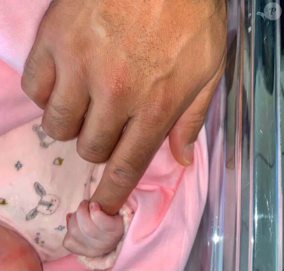 Dimitri Payet a annoncé la naissance de son quatrième enfant, une petite fille prénommée Tiana, le 20 novembre 2020.