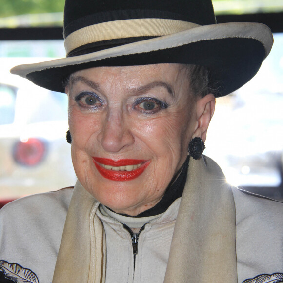 Exclusif - Geneviève de Fontenay - Déjeuner à la brasserie Les Fontaines à Paris. Le 9 juillet 2020 © Baldini / Bestimage