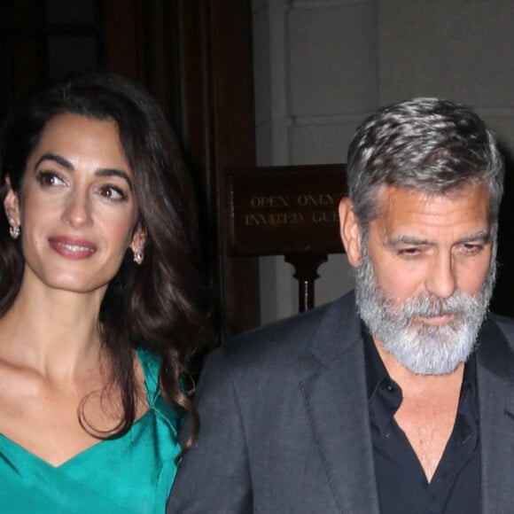 George et Amal Clooney sortent pour la soirée à New York, le 1er octobre 2019.