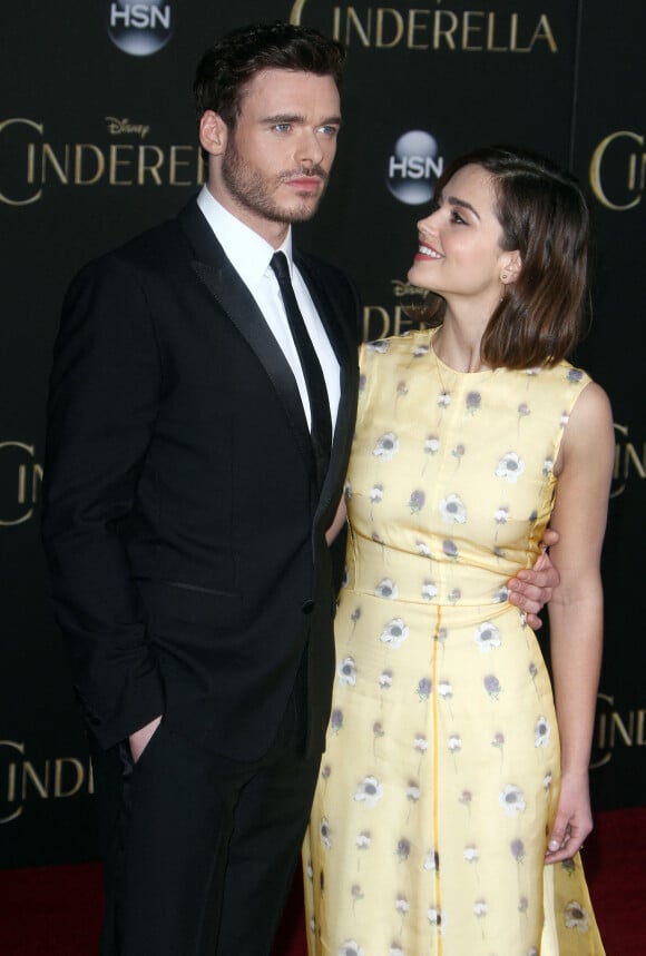 Richard Madden et sa compagne Jenna-Louise Coleman - Avant-première du film "Cinderella" (Cendrillon) à Hollywood, le 1er mars 2015.