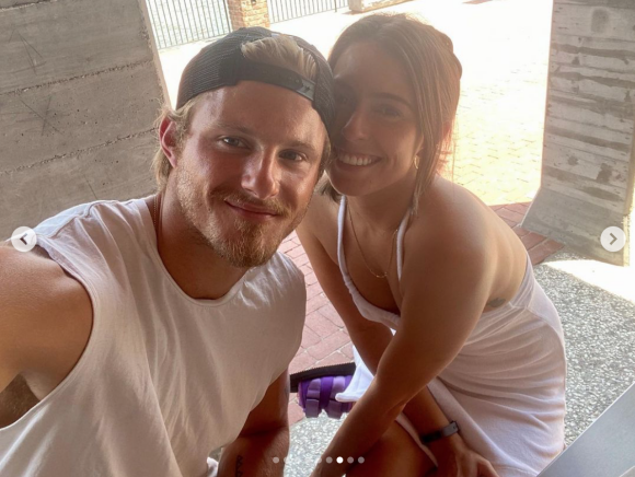 Alexander Ludwig et sa fiancée Lauren Dear. Septembre 2020.