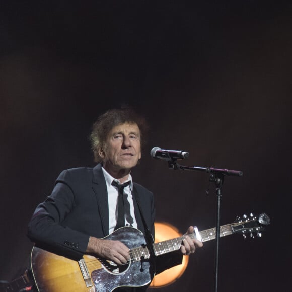 Alain Souchon - Concert du 13ème Gala 2018 de l'Association pour la Recherche sur Alzheimer à la salle Pleyel à Paris le 12 février 2018. L'intégralité des bénéfices de cette soirée servira à financer la recherche sur la maladie d'Alzheimer. © Coadic Guirec-Pierre Perusseau/Bestimage