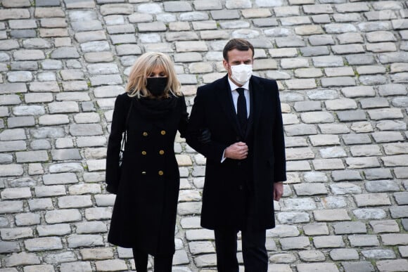 Emmanuel Macron ( président de la Republique ) et Brigitte Macron ( Première Dame ) lors de l'hommage national rendu à Daniel Cordier aux Invalides à Paris le 26 novembre 2020. © Federico Pestallini / Panoramic / Bestimage 