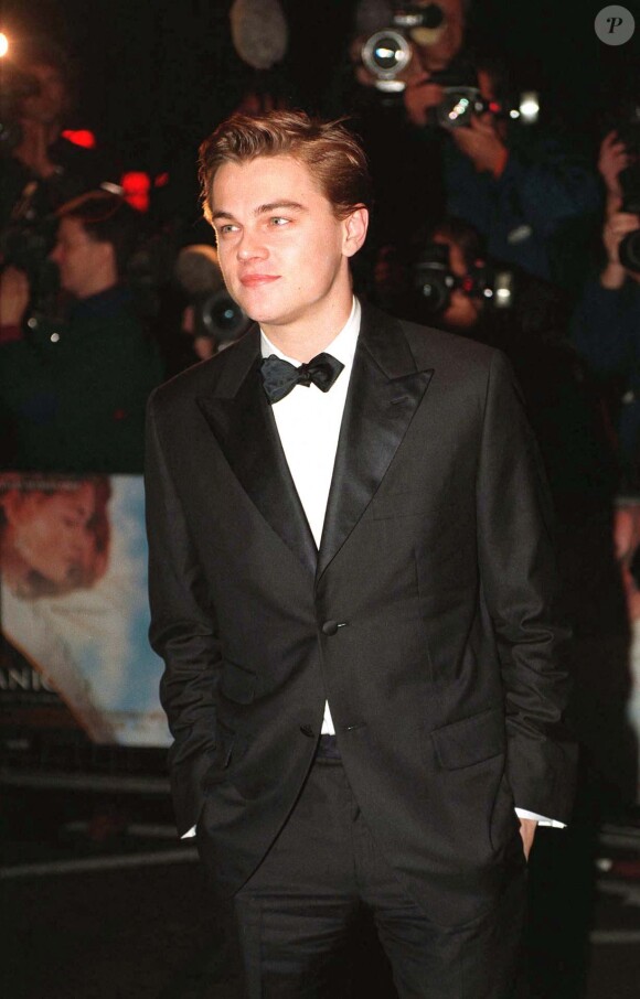 Leonardo DiCaprio à la première du film "Titanic" à Londres, en novembre 1997.