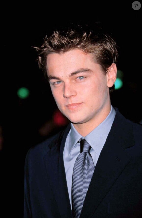 Leonardo DiCaprio à la première du film "Titanic" à Los Angeles, en décembre 1997.