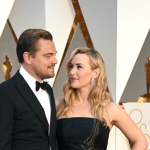 Leonardo DiCaprio et Kate Winslet - Photocall de la 88ème cérémonie des Oscars au Dolby Theatre à Hollywood. Le 28 février 2016