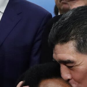 Pelé fête ses 80 ans - Pelé et Diego Maradona - Tirage de la coupe du monde de Football 2018 en Russie à Moscou le 1er decembre 2017.