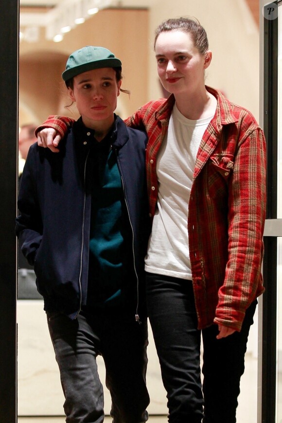 Exclusif - Elliot Page et sa femme Emma Portner sont allées au Bottega Veneta à Beverly Hills, le 28 novembre 2018
