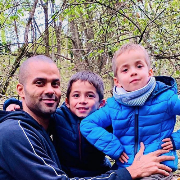 Tony Parker et ses deux fils, Liam et Josh. Octobre 2020.