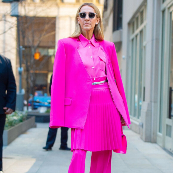 Celine Dion a choisi de s'habiller en rose pour la Journée Internationale pour les Droits des Femmes à New York le 7 mars 2020. 