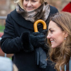 Le prince William, duc de Cambridge, et Catherine (Kate) Middleton, duchesse de Cambridge, rencontrent le personnel et les élèves lors d'une visite à la Holy Trinity Church of England First School à Berwick upon Tweed le deuxième jour d'une tournée de trois jours à travers le pays. Le 7 décembre 2020.