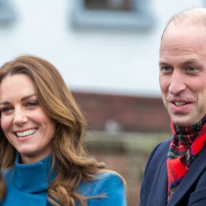 Le prince William, duc de Cambridge, et Catherine (Kate) Middleton, duchesse de Cambridge, rencontrent le personnel et les élèves lors d'une visite à la Holy Trinity Church of England First School à Berwick upon Tweed le deuxième jour d'une tournée de trois jours à travers le pays. Le 7 décembre 2020.