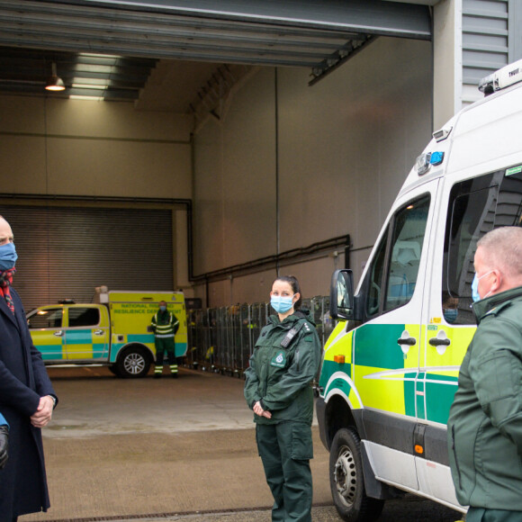 Le prince William, duc de Cambridge et Catherine Kate Middleton, duchesse de Cambridge visitent un centre de secours à Newbridge en Ecosse le 7 décembre 2020.