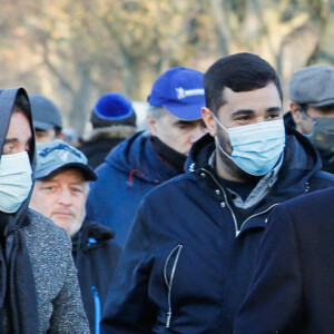 assiste aux obsèques de Robert Castel (de son vrai nom Robert Moyal) au cimetière de Pantin, le 8 décembre 2020.