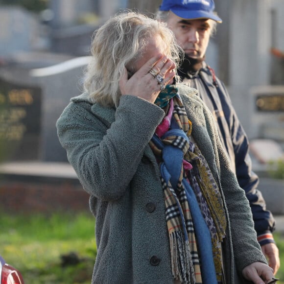 Pierre-Jean Chalençon assiste aux obsèques de Robert Castel (de son vrai nom Robert Moyal) au cimetière de Pantin, le 8 décembre 2020.