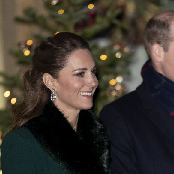 Catherine Kate Middleton, duchesse de Cambridge, le prince William, duc de Cambridge - La famille royale se réunit devant le chateau de Windsor pour remercier les membres de l'Armée du Salut et tous les bénévoles qui apportent leur soutien pendant l'épidémie de coronavirus (COVID-19) et à Noël le 8 décembre 2020.
