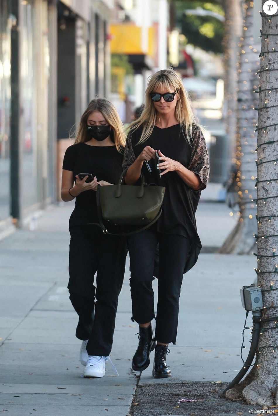 Exclusif - Heidi Klum et sa fille Helene (Leni) à Beverly Hills, Los Angeles, le 24 juillet 2020.