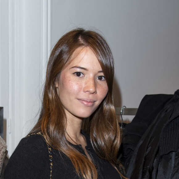 Exclusif - Emilie Broussouloux et Charlotte Lemay lors de la Soirée La Canadienne X Nobis pour le lancement de la nouvelle collection Nobis dans leur nouvelle boutique au 39 rue du Four à Paris , le 13 novembre 2019. © Pierre Perusseau / Bestimage 