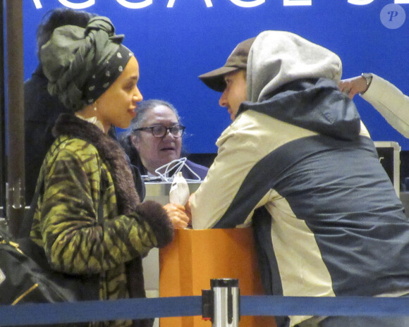 Exclusif - Shia LaBeouf et sa compagne FKA Twigs à l'aéroport de Salt Lake City, le 23 janvier 2019.