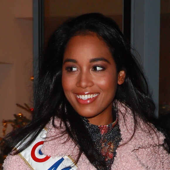 Clémence Botino (Miss France 2020) quitte la station Fun radio à Neuilly-sur-Seine le 16 décembre 2019. Née à Baie-Mahault en Guadeloupe, la jeune brune, qui mesure 1m75 est en première année de master d'histoire des arts à la Sorbonne.