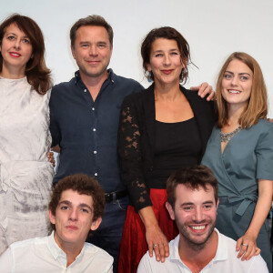 Tiphaine Haas, Valérie Bonneton, Guillaume de Tonquédec, Isabelle Gélinas, Alexandra Gentil, Canelle Carré-Cassaigne, Lilian Dugois et Yaniss Lespert - Photocall de la série "Fais pas ci, fais pas ça" lors du 18ème Festival de la Fiction TV de La Rochelle. Le 16 septembre 2016 © Patrick Bernard / Bestimage