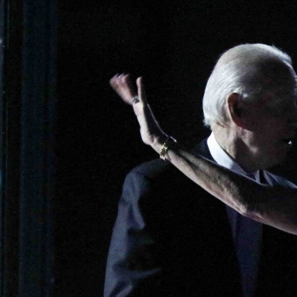 Joe Biden et Kamala Harris lors d'un discours depuis le Chase Center de Wilmington le soir de l'annonce de leur victoire aux élections présidentielles le 7 novembre 2020. © Saquan Stimpson/ZUMA Wire / Bestimage 