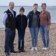Le prince Edward, comte de Wessex, sa femme, la comtesse Sophie de Wessex, et leurs enfants, James Mountbatten-Windsor et Lady Louise Windsor - La famille de Wessex lors de l'opérattion "Great British Beach Clean", le nettoyage d'une plage à Portsmouth. Le 20 septembre 2020