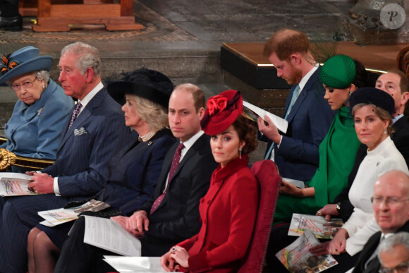 Le prince Edward, comte de Wessex, Sophie Rhys-Jones, comtesse de Wessex, Le prince William, duc de Cambridge, et Catherine (Kate) Middleton, duchesse de Cambridge, Le prince Charles, prince de Galles, et Camilla Parker Bowles, duchesse de Cornouailles, La reine Elisabeth II d'Angleterre, Le prince Harry, duc de Sussex, Meghan Markle, duchesse de Sussex - La famille royale d'Angleterre lors de la cérémonie du Commonwealth en l'abbaye de Westminster à Londres le 9 mars 2020.