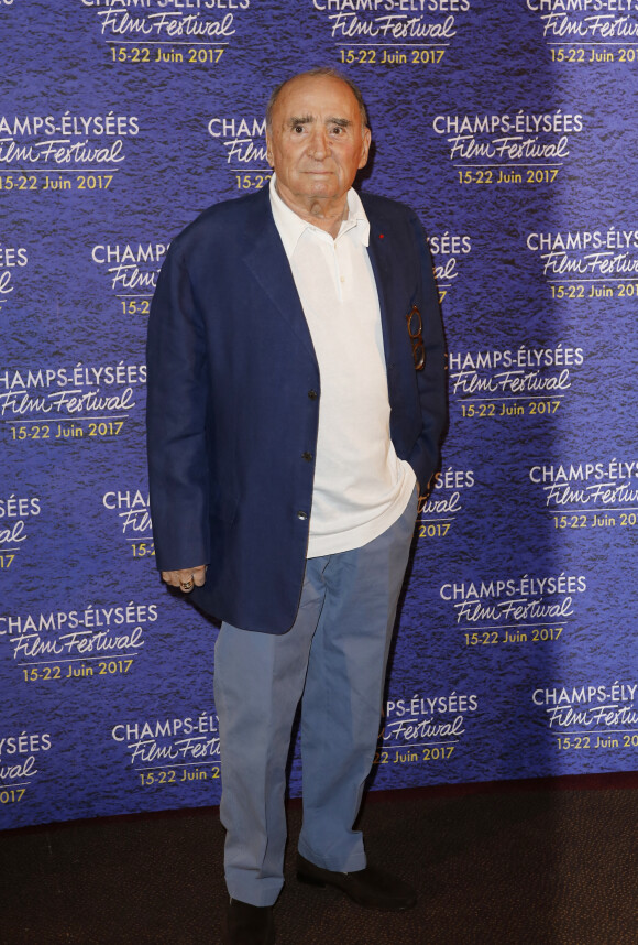 Claude Brasseur lors du photocall pour l'ouverture du 6e "Champs Elysées Film Festival" à Paris, le 15 juin 2017. © Marc Ausset-Lacroix/Bestimage