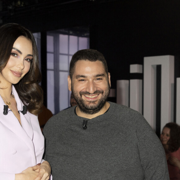 Exclusif - Nabilla Benattia-Vergara et Mouloud Achour - Enregistrement de l'émission "Clique" présentée par M. Achour sur Canal Plus à Issy-les-Moulineaux le 31 janvier 2020. © Jack Tribeca/Bestimage