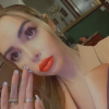 Nabilla fête Noël chez sa grand-mère Livia. Elle a soudainement quitté le repas de famille pour éviter de pleurer devant ses proches. Elle a expliqué pourquoi sur Snapchat.