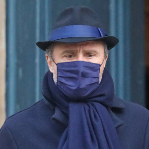 Arrivées - Alexandre Brasseur - Obsèques de l'acteur Claude Brasseur en l'église Saint-Roch à Paris.