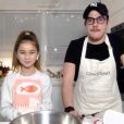 Jérémy Chapron, ex-candidat de la Star Academy devenu directeur artistique des Kids United participe à "Tous en cuisine" avec Valentina - M6