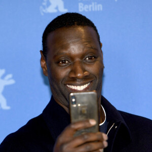 Omar Sy au photocall du film "Police Night Shift" lors de la 70e édition du festival international du film de Berlin (La Berlinale 2020), le 28 février 2020. © Future-Image via Zuma Press/Bestimage