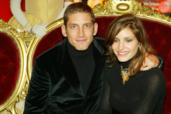 Archives - Olivier Siroux (Le Bachelor) et Alexandra Coulet lors de la première du spectacle musical ''Autant en emporte le vent'' à Paris, le 8 octobre 2003.